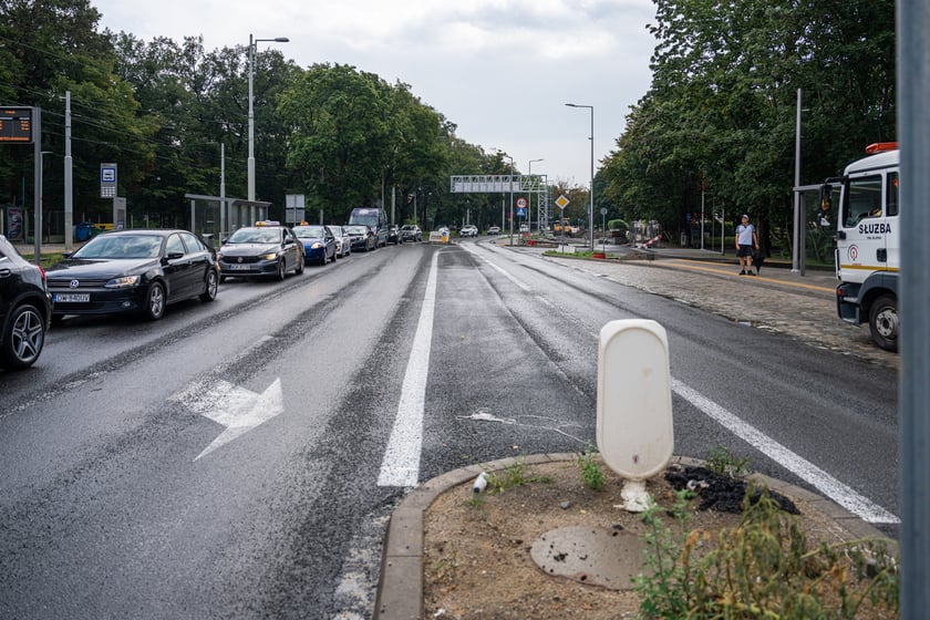 Skrzyżowanie alei Wielkiej Wyspy z ulicą Mickiewicza i aleją Paderewskiego